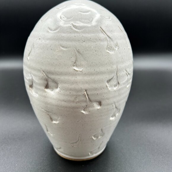 Frye Pottery White Glazed Owl Sculpture Signed Studio Gingko Leaf Rustic Owl - Picture 5 of 8